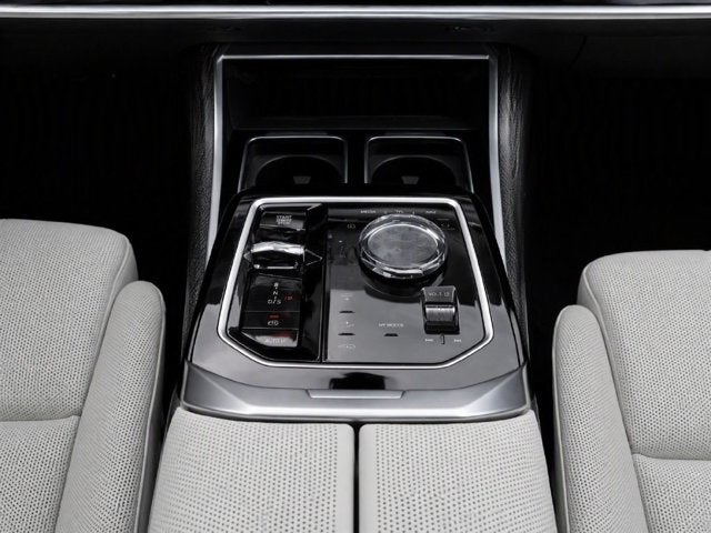 2026 BMW 7 Series 740i xDrive