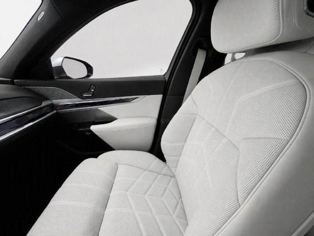 2026 BMW 7 Series 740i xDrive