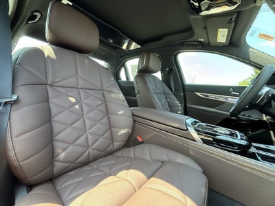 2026 BMW 7 Series 740i xDrive