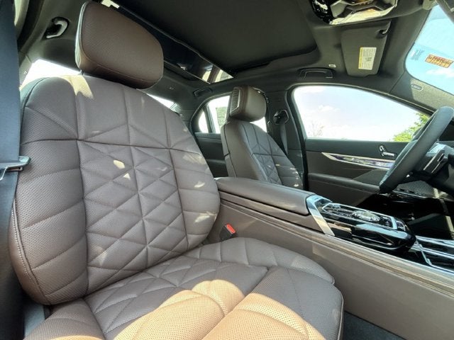 2026 BMW 7 Series 740i xDrive