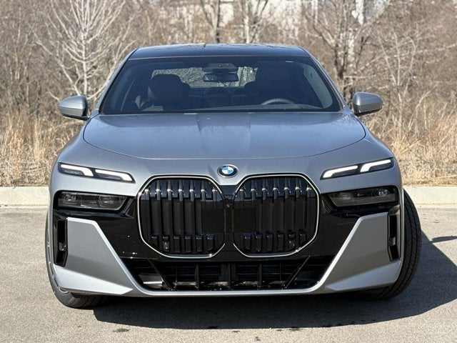 2025 BMW 7 Series 740i xDrive