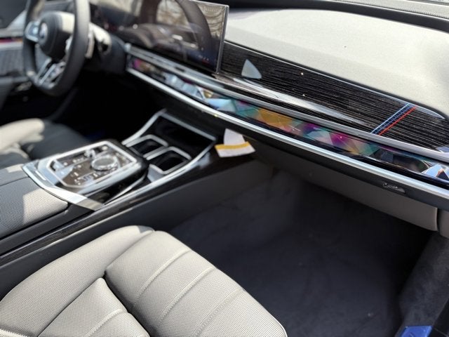 2025 BMW 7 Series 760i xDrive