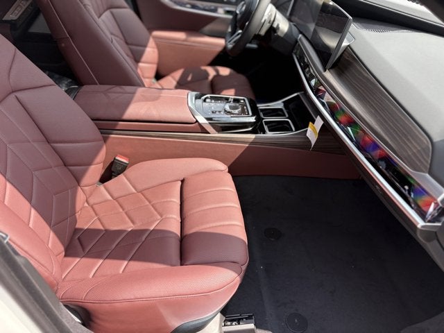 2025 BMW 7 Series 760i xDrive