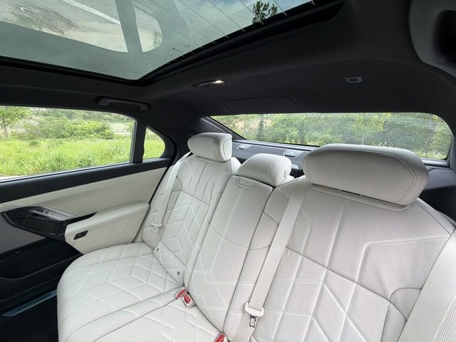2026 BMW 7 Series 760i xDrive