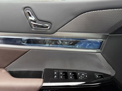 2025 BMW 7 Series 760i xDrive