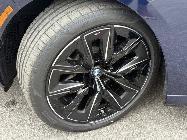2025 BMW 7 Series 760i xDrive