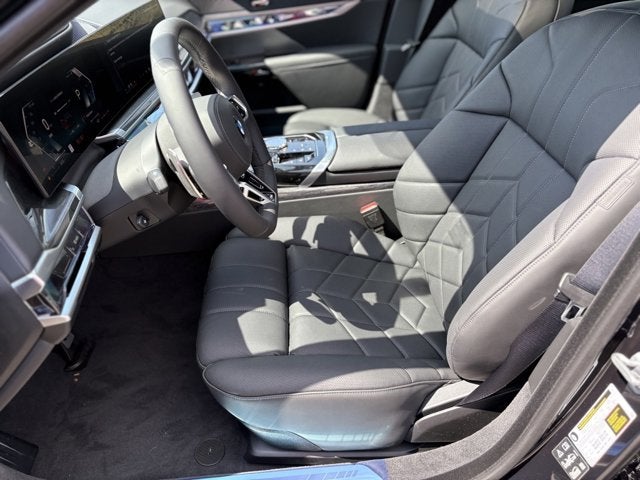 2025 BMW 7 Series 760i xDrive