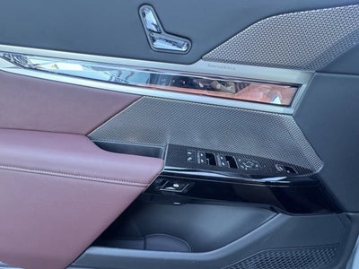 2025 BMW 7 Series 760i xDrive