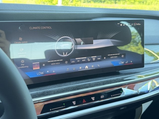 2025 BMW 7 Series 760i xDrive