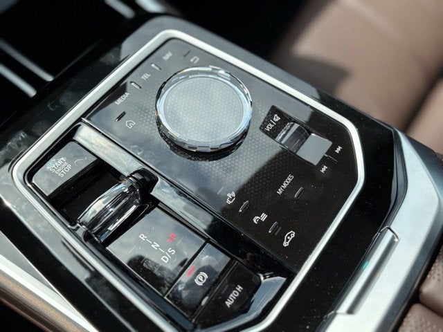 2025 BMW 7 Series 760i xDrive