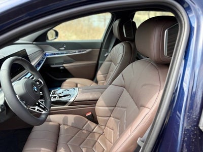 2025 BMW 7 Series 760i xDrive