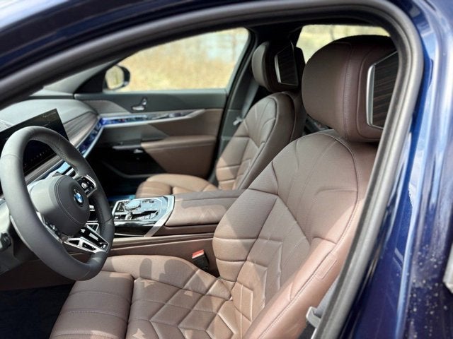 2025 BMW 7 Series 760i xDrive
