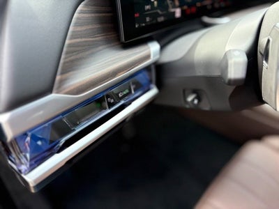 2025 BMW 7 Series 760i xDrive