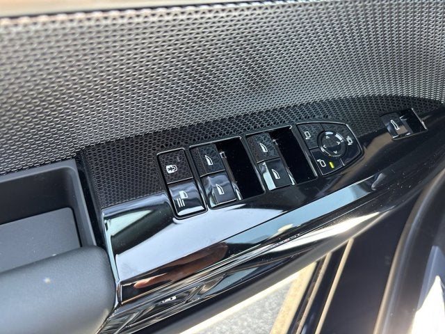 2026 BMW 7 Series 750e xDrive