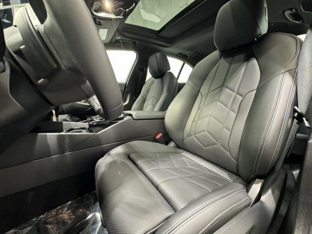 2025 BMW 5 Series 530i xDrive