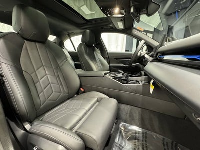 2025 BMW 5 Series 530i xDrive