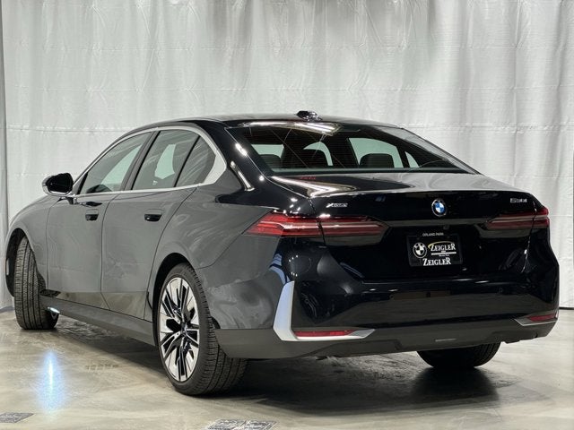 2025 BMW 5 Series 530i xDrive