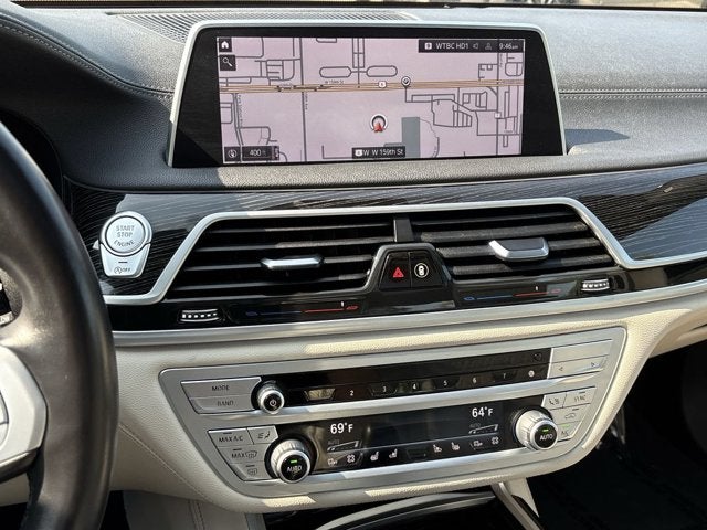 2021 BMW 7 Series 740i xDrive