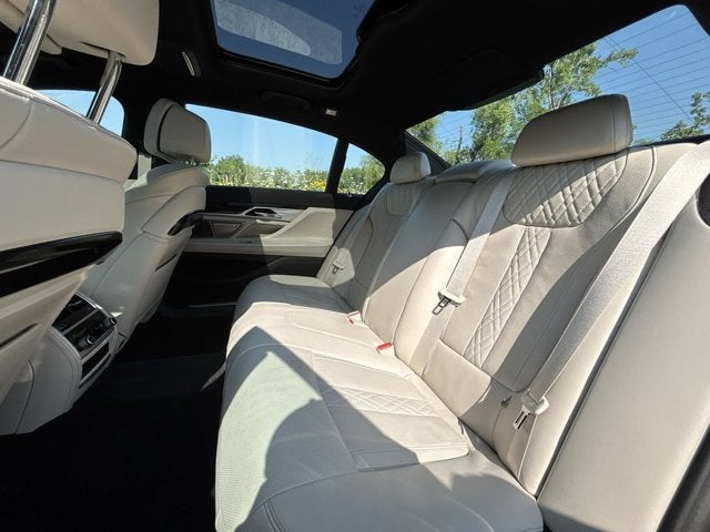 2021 BMW 7 Series 740i xDrive