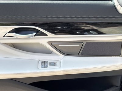 2021 BMW 7 Series 740i xDrive