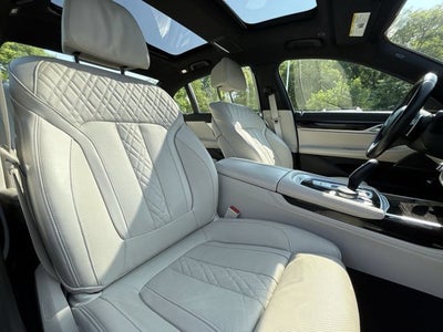 2021 BMW 7 Series 740i xDrive