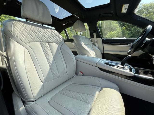 2021 BMW 7 Series 740i xDrive