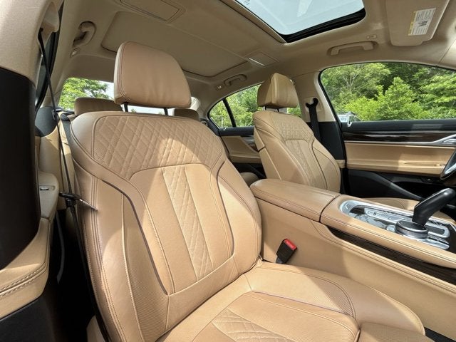 2022 BMW 7 Series 750i xDrive