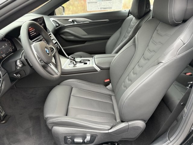 2025 BMW 8 Series 840i