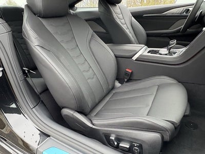 2025 BMW 8 Series 840i