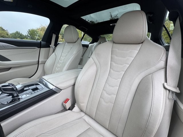 2023 BMW 8 Series 840i