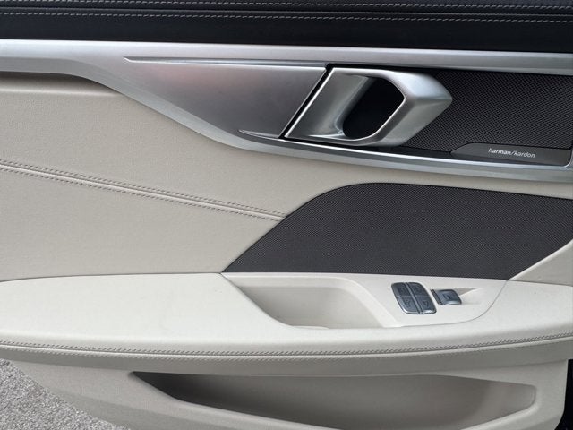 2023 BMW 8 Series 840i