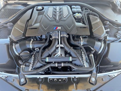 2022 BMW M8 Competition