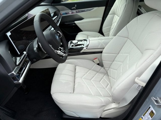 2025 BMW i7 xDrive60