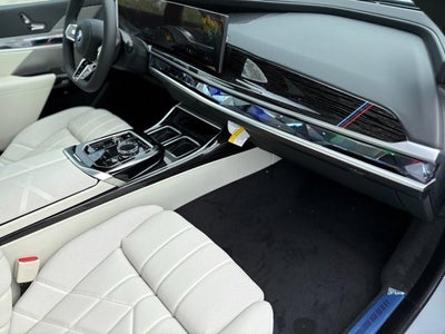 2025 BMW i7 xDrive60