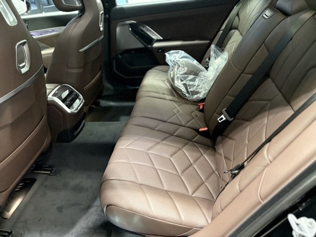 2025 BMW i7 xDrive60