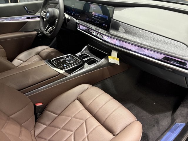 2025 BMW i7 xDrive60