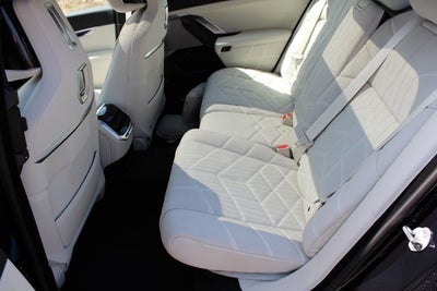 2025 BMW i7 xDrive60