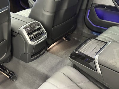 2025 BMW i7 xDrive60