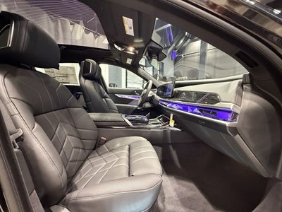 2025 BMW i7 xDrive60