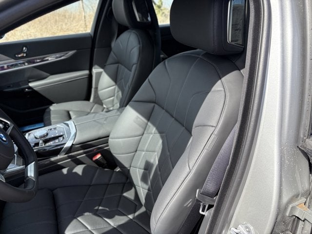 2025 BMW i7 xDrive60