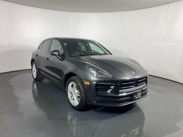 2024 Porsche Macan Base