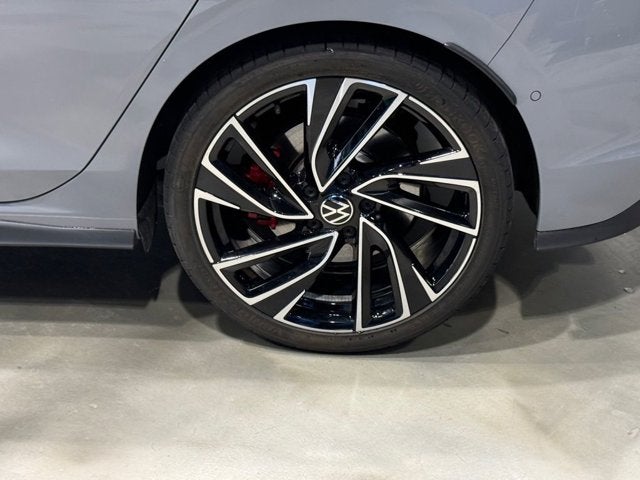 2024 Volkswagen Golf GTI Autobahn