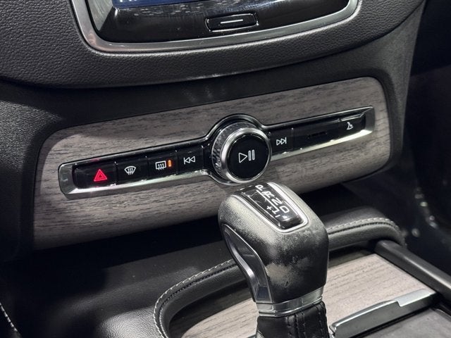 2022 Volvo XC90 Inscription
