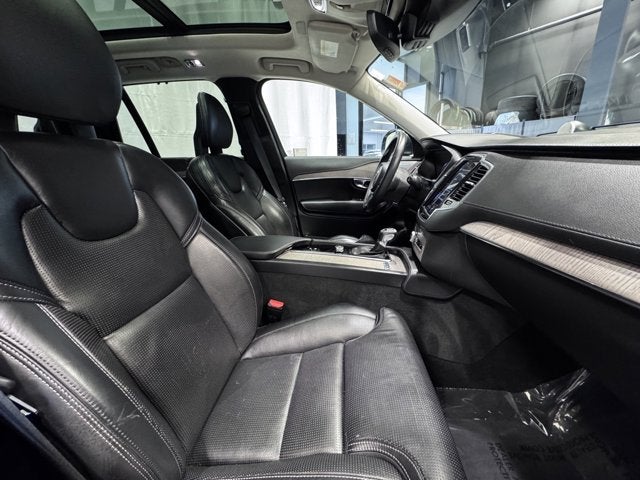 2022 Volvo XC90 Inscription
