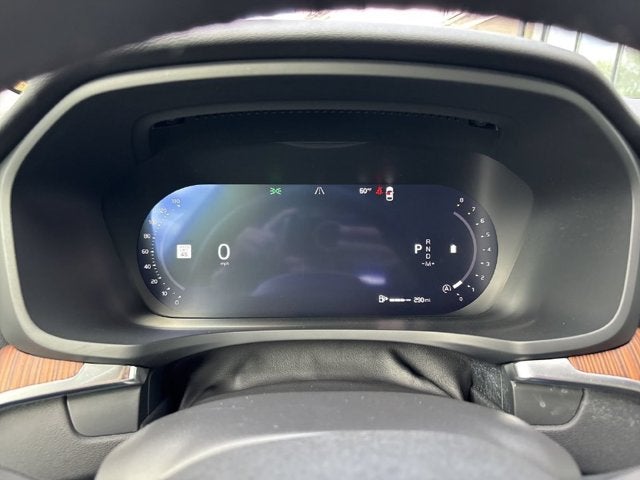 2025 Volvo V60 Cross Country Plus