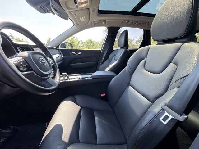 2025 Volvo XC60 Plus