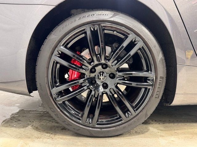 2023 Maserati Quattroporte Modena Q4